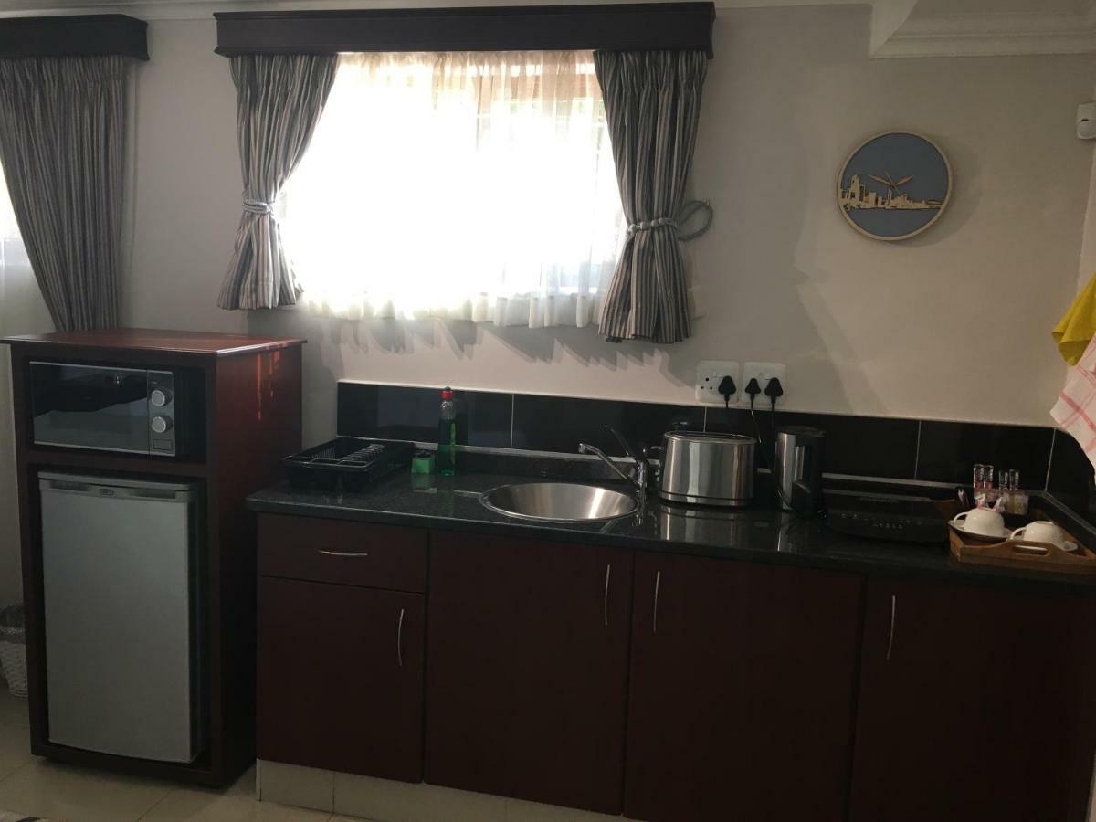 The Meritus Guest House Westville Ngoại thất bức ảnh
