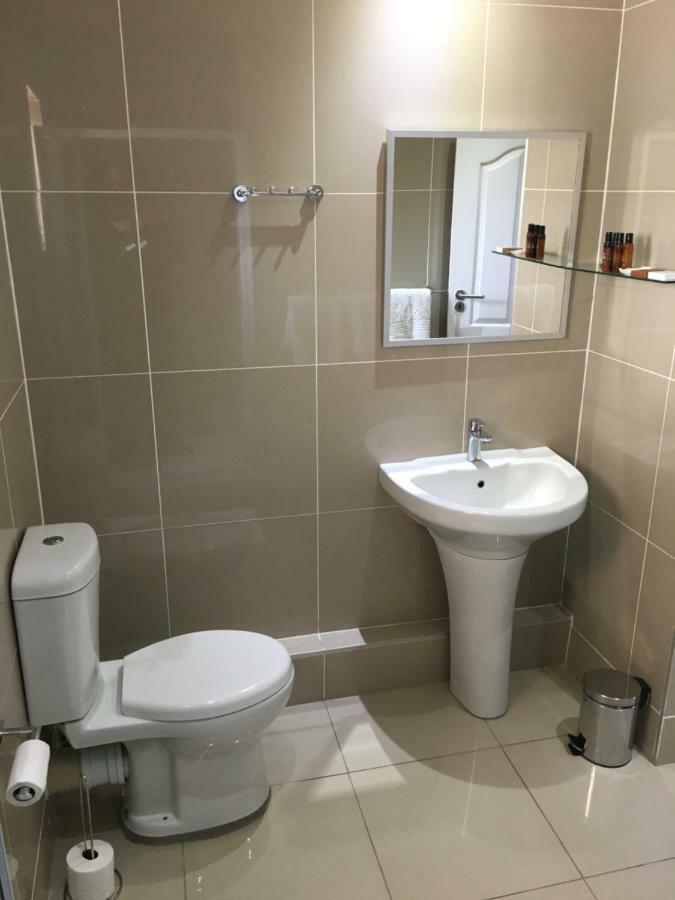 The Meritus Guest House Westville Ngoại thất bức ảnh